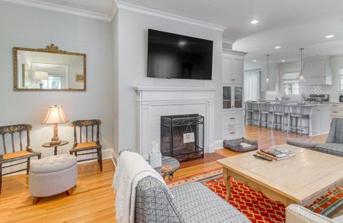 Belmont Historic District House | Walk to Dining and Shops Historic Belmont Home