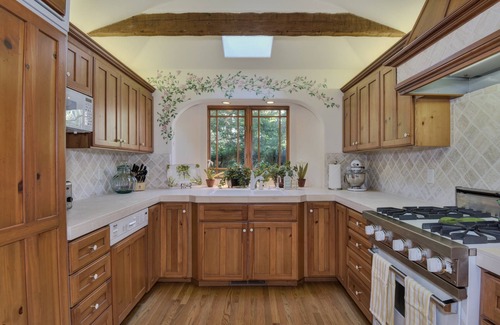 Northwest Carmel Cottage | Walk to downtown and the beach. Hear the ocean from this charming home.