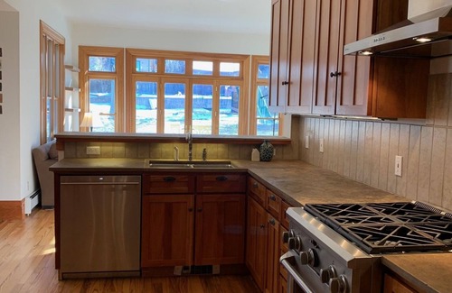 Lower Arapahoe House | Walk to downtown, CU & Chautauqua - Spacious, Updated, Charming, House