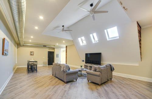 Troy Apartment | Walk to Dtwn and Waterfront Roomy Troy Apt
