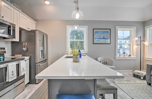 Charlevoix Condo | Walk to Dtwn: Charlevoix Condo w/Fireplace