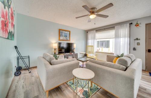 Hilo Apartment | Walk to Dtwn Hilo Island Escape with Pool!