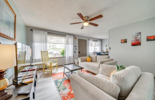 Hilo Apartment | Walk to Dtwn Hilo Island Escape with Pool!