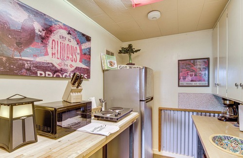 Livingston Apartment | Walk to Dtwn Livingston: Studio w/Mtn Views!