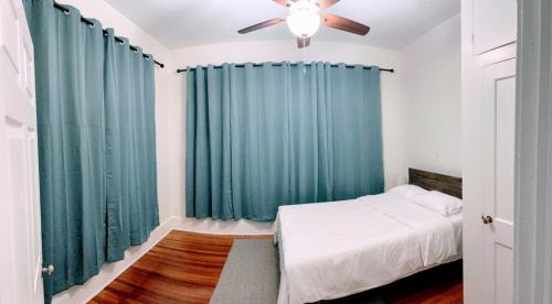 Durham House | Walk To Duke Campus! 3 Bedroom In Trinity Park!
