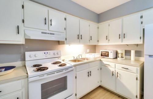 Brookhaven House | Walk to Eats & Entertainment: Home in Brookhaven