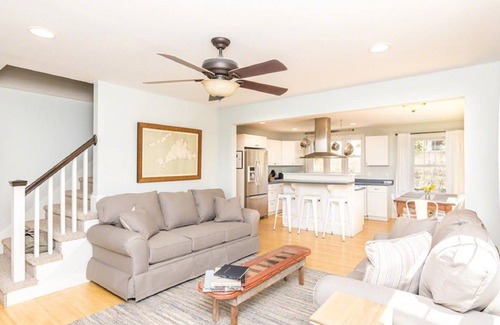 Edgartown House | Walk to Edgartown Wharf - Upgraded Vineyard Home with A/C and Outdoor Area