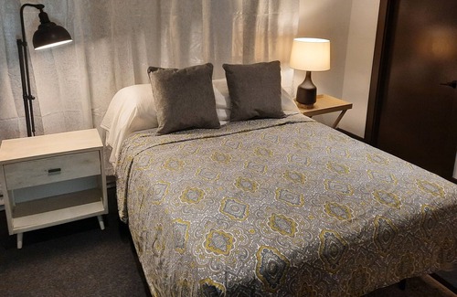 Easton Apartment | Walk to galleries, shops, restaurants, 5 min to Center Square Easton & market