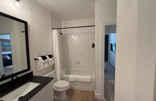 Gruene Apartment | Walk to Gruene Hall + Resort Amenities