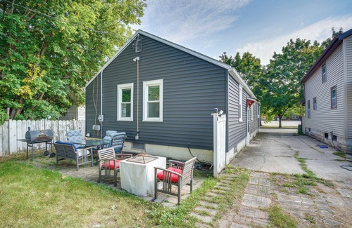 Fond du Lac House | Walk to Main St Fond du Lac: Retreat w/Yard