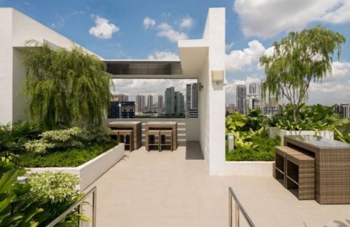 Thomson Road Apartment | Walk to Mt.elizabeth, Splendid Studio