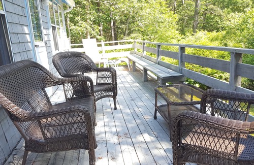 Wellfleet Cottage | Walk to ocean bch & bike rail trail, Nat'l Seashore, WiFi, A/C
