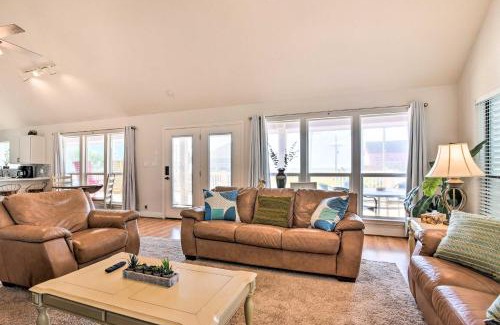 Crystal Beach House | Walk to Ocean Coastal Home in Crystal Beach!
