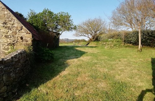 Cleden-Cap-Sizun House | Walk to Pointe du Raz & Beach