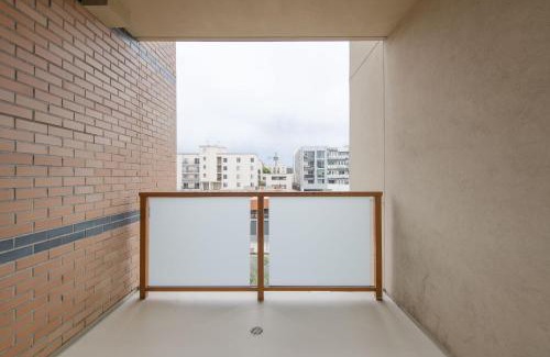 Downtown Apartment | Walk to Santa Monica Beach Pier Boardwalk Venice