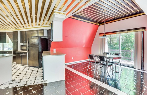 Dover House | Walk to School House Winery: Home w/Deck!
