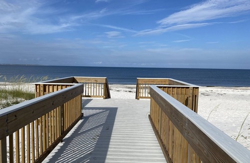 Port St. Joe Apartment | Walk To The Beach At Beacon Hill.