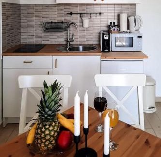 Krizna luka Apartment | Walk to the Beach from a Cool and Modern Apartment