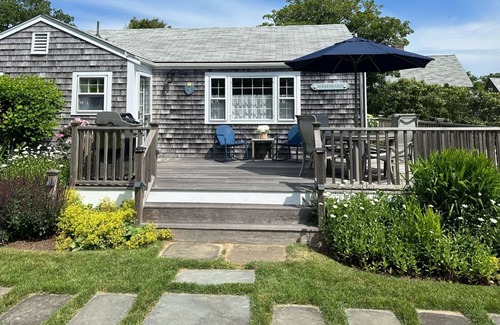 Nantucket Town Cottage | Walk to Town! Bike or Bus to Beach! Charming Cottage on Quiet, Private Lane