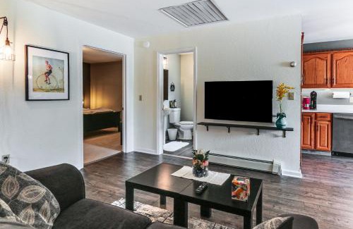 Historic Downtown Bedford Apartment | Walk to Town Charming Unit with Balcony in Bedford!