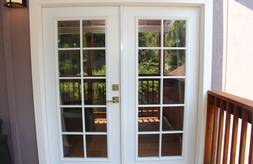 Grass Valley Cottage | Walk to town or the fairgrounds!