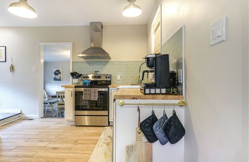 North East House | Walk to Town & River: Charming Home in North East!