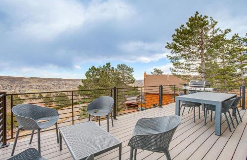 Golden House | Walk to Trail Lookout Landing Newly Built Home!