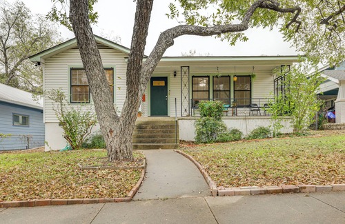 Hancock House | Walk to UT: Central Austin Home w/Fenced Yard!