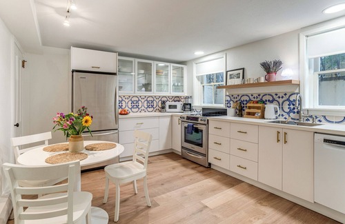 Cheesman Park Apartment | Walkable Apt w/Off-Street Parking in Cheesman!