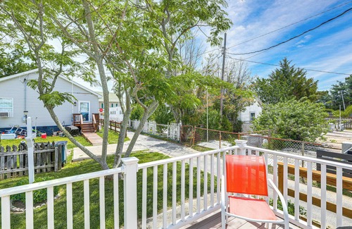 Tangier House | Walkable Beach Retreat on Chesapeake Bay!