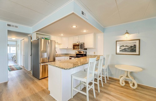 Midtown Ocean City Condo | Walkable Condo w/Water View in Ocean City!