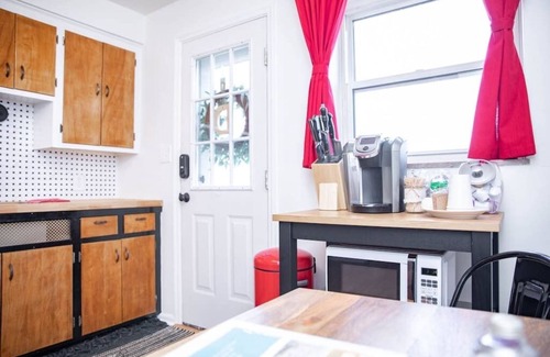 Grandview Heights Apartment | Walkable + Lively Neighborhood! | Close to Campus