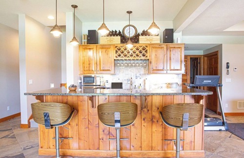 McHenry House | Walking Distance to Wisp. Spacious, 4-bedroom home in the heart of Deep Creek.