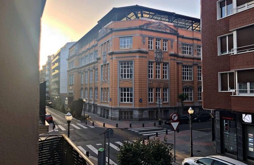 Bilbao City Centre Apartment | Walking to the Guggenheim by The Urban Hosts