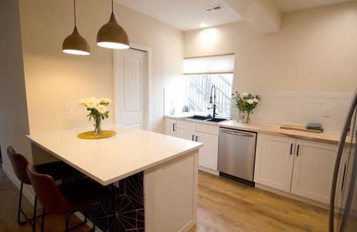 Brighton Apartment | Walkout Basement 28 mins to Boulder with Water, Golf & Mountain Views