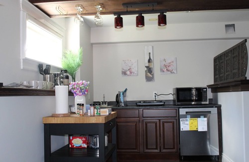 Bedford House | Walkout Guest Suite in basement with Pool, HotTub in Bedford