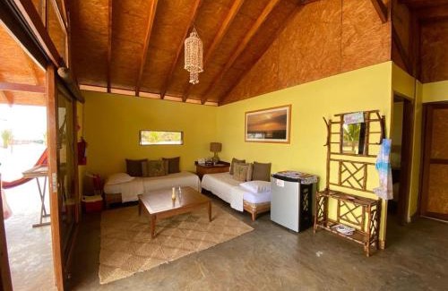 Punta Sal House | Wallac Bungalows Canoas de Punta Sal