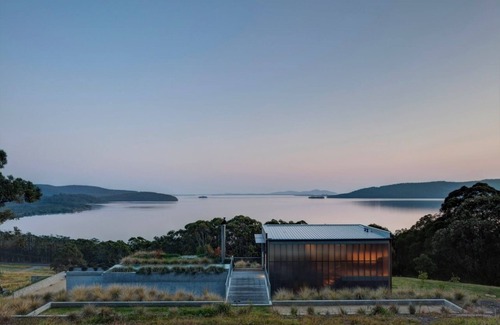 Whoota House | Wallis Lake House with a view that never fails!