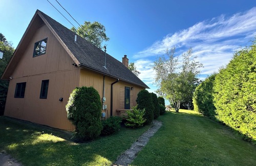 Bay Harbor House | Walloon Lake cottage located on the West Arm!