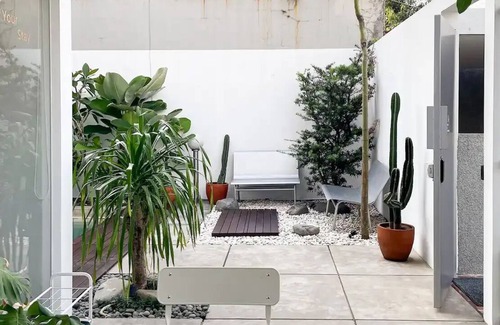 Bandung Villa | Wallts House Villa,Pool, PS4,Netflix in Kawaluyaan