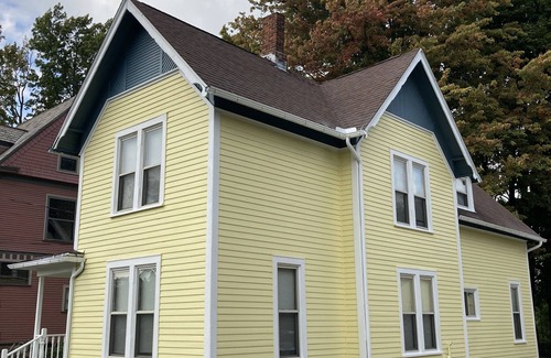 Ashtabula House | Walnut Beach Inn - close to the beach!