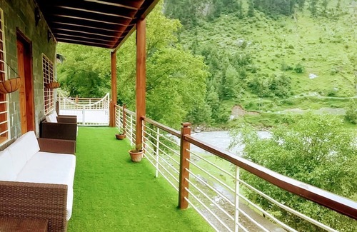 Mansehra Villa | Walnut Cottage Kaghan!