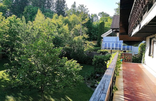 Herdwangen Schoenach House | Walnut House - Large, stylish house, 20 minutes from Lake Constance
