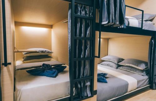 Downtown Singapore Hotel | Wanderloft Capsule Hostel