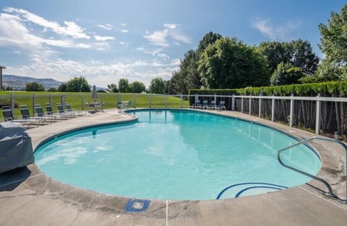 Wapato Point Resort | Wapato Point - Spacious 3 Bedroom W/ Full Kitchen