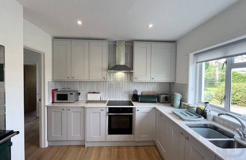 Hatherleigh House | WAR HORSE VALLEY ORCHARD VIEW, pet friendly in Hatherleigh