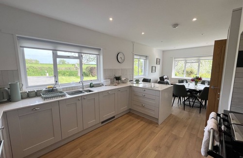 Hatherleigh House | WAR HORSE VALLEY ORCHARD VIEW, pet friendly in Hatherleigh