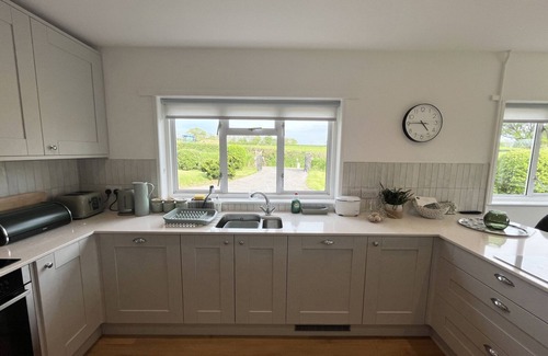 Hatherleigh House | WAR HORSE VALLEY ORCHARD VIEW, pet friendly in Hatherleigh