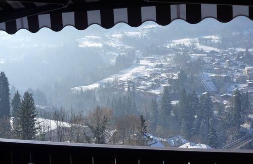 Saint-Gervais-les-Bains Apartment | WARM AND COSY STUDIO - St GERVAIS MT BLANC (74) - SWIMMINGPOOL in summer -