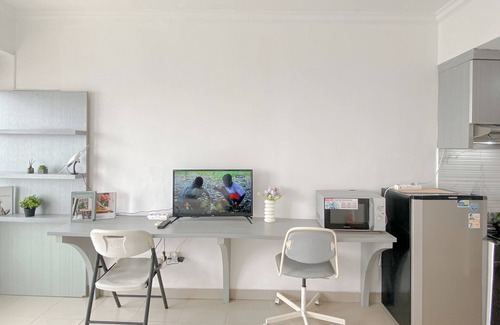 Depok Apartment | Warm And Good Studio Room At Park View Condominium Apartment